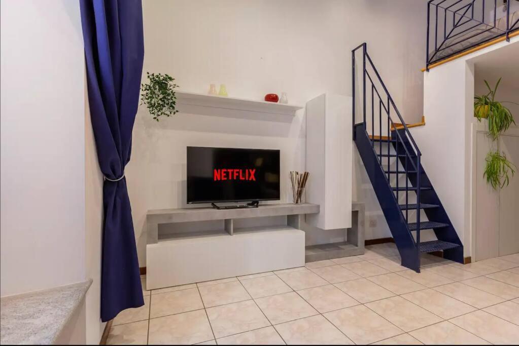 Appartement Luxury Loft On The Duomo Wifi & Netflix à Milan Extérieur photo